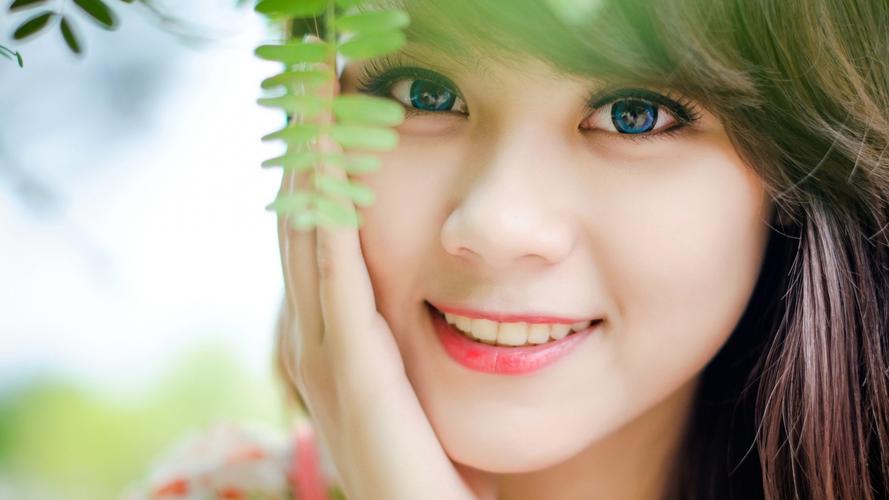 江西安远天空出现绚烂“七彩祥云”